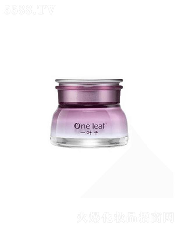 �Ϻ��������yƷ�ɷ����޹�˾��һ�~�Ӿo�¼��w��˪