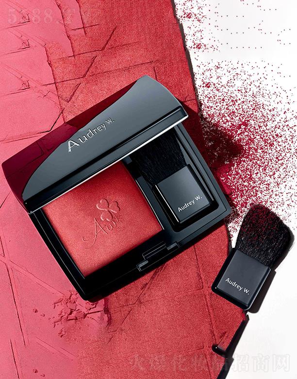 �W���򻯊yƷ���޹�˾���W�������t