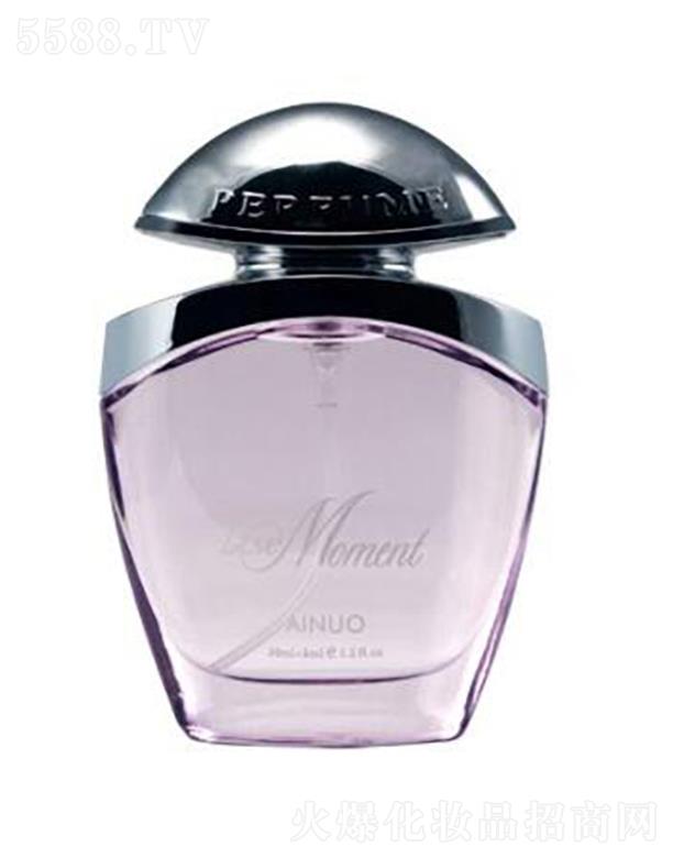 �Ռ��мΌ����û������޹�˾�����Z��ەr�̣��Ͼ����㣩