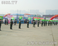 ����һ�w��ƴ֮������(ji��n)�ֲ�и���M(j��n)�л��ƏV