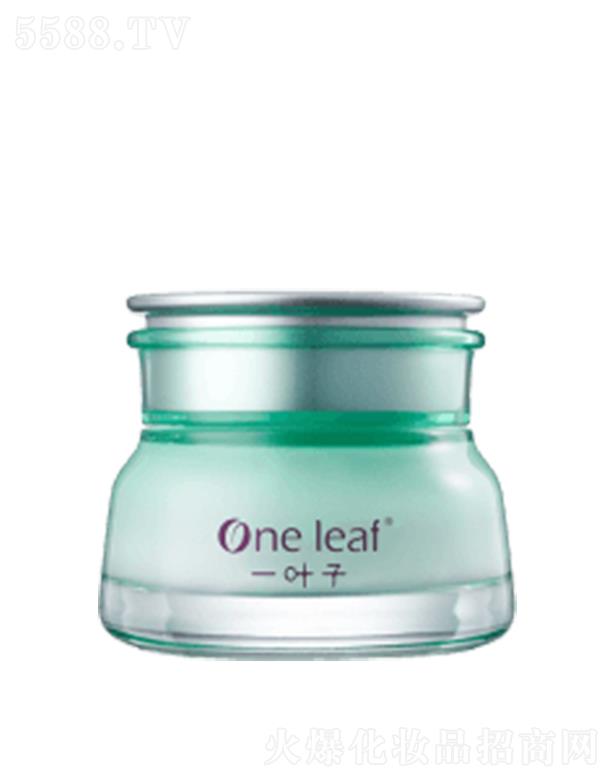 һ�~�ӷeѩ���澏���o���A˪