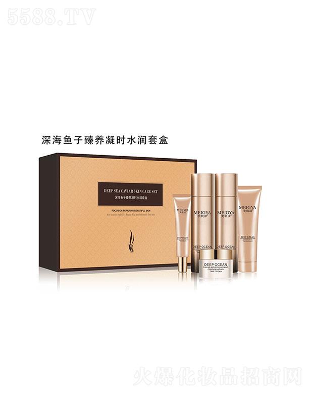 ��ɽ�e��  ��������~�����B(y��ng)���r(sh��)ˮ��(r��n)�׺�   �̝�(r��n)ˮ��(r��n)