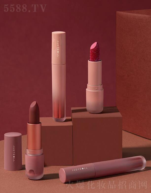 �ٶ䆡�ⴽ��  ����Ů�z�q�F��   ƽ�r�ڼt����