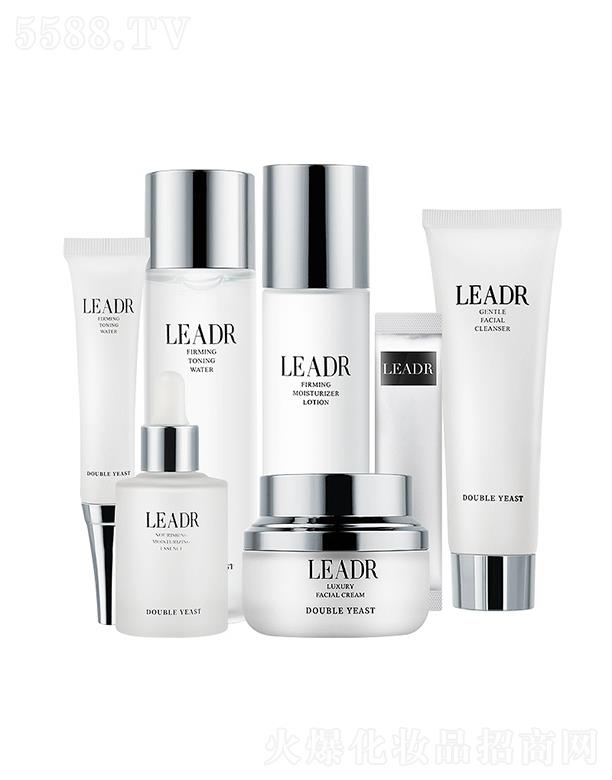 Ů��֮����ɫ���p��ĸ�߼��� ����Ƥ�w��(x��)�y�o�����w