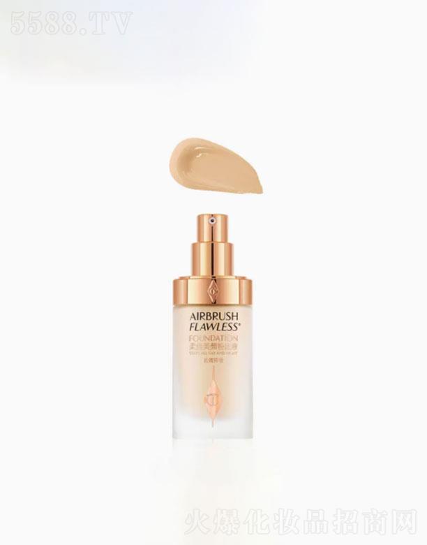 CT�ό��۵�Һ���{(di��o)�ɷ�ɫ