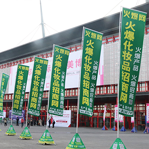 �𱬻��yƷ���̾W(w��ng)ͬ�ąf(xi��)�����ل�(chu��ng)�x����