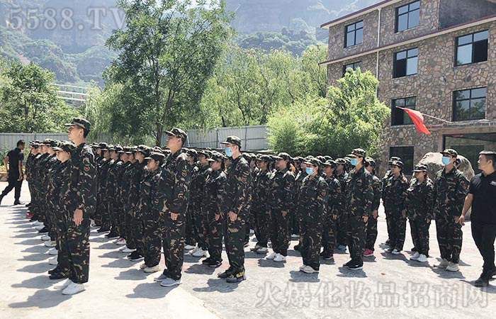 ���ۈF(tu��n)�(du��)����Խ���ң�Ը����Ŭ����������ؓ(f��)��