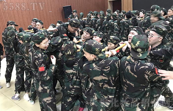 ���ۈF(tu��n)�(du��)����Խ������Ը����Ŭ����������ؓ(f��)��