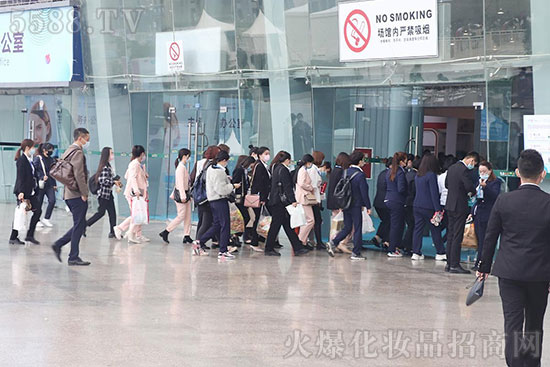 ����ʢ�����س��������44�óɶ����I(y��)���[��ʢ���_Ļ