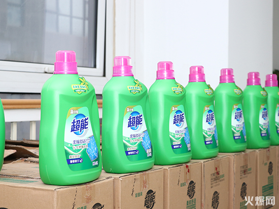 致愛(ài)三八女神節(jié),火爆網(wǎng)派發(fā)女神專(zhuān)屬禮物 致愛(ài)三八女神節(jié),火爆網(wǎng)派發(fā)女神專(zhuān)屬禮物