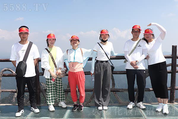 ���[�Ͼ�ɽ������ɽˮ�g