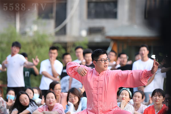 Ʒ�x�����½�(j��ng)������������������