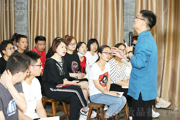 �㲽�Ͼ�ɽ����������Ļ������ܾ���������