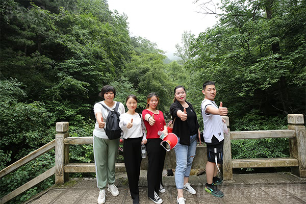 �����Ͼ�ɽ���W(xu��)��(x��)�����½�(j��ng)��