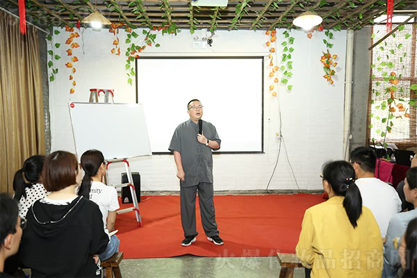 �ʵ��Ͼ�ɽ����������½���