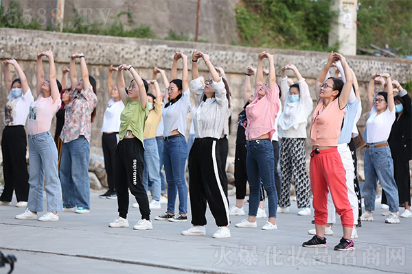 Ʒζɽˮ�����������ƾ��Ļ���