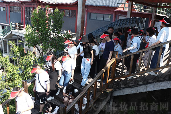 һ��һ������һɽһ����