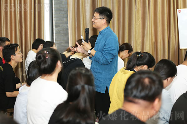 ̽����������֮�����W(xu��)��(x��)�����Ļ���(j��ng)��