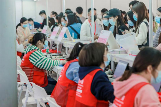 廣州美博會(huì)第二天 廣州美博會(huì)第二天