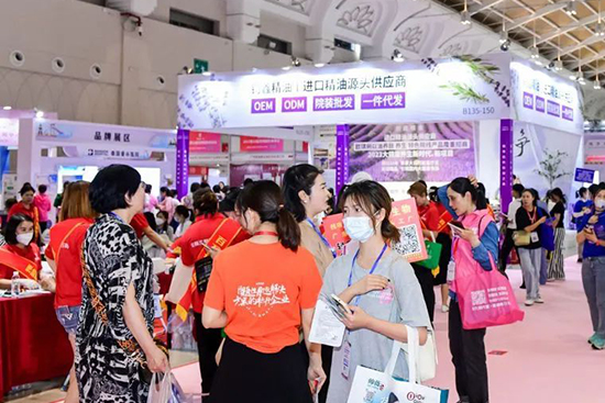 ��18��������(gu��)�H���I(y��)���[��(hu��)�A�M(m��n)��Ļ