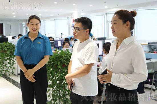 ���Қgӭ�V�ݰ��R�ȹ�˾��W�R�𱬾W(w��ng)���^ǢՄ