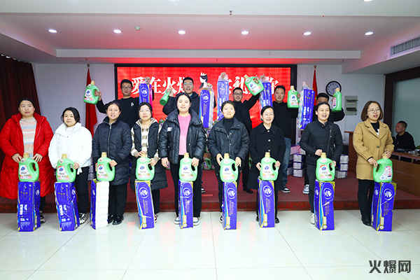 �펽�`���A�������»����𱬾W(w��ng)��T���l(f��)��Ů��(ji��)�YƷ��