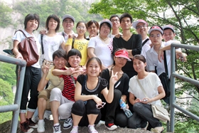 ���þƃ�Ů ����ɽǰӢ���Sˬ