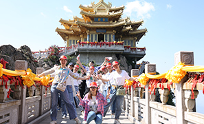 �𱬾W(w��ng)ȫ�w�T��һ�����(ch��ng)�^���Ӱ���Z�ڡ�