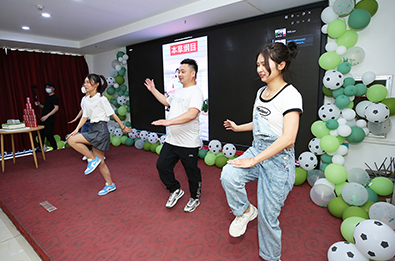 �Ϸֿ옷(l��)���𱬾W(w��ng)���Օ�(hu��)