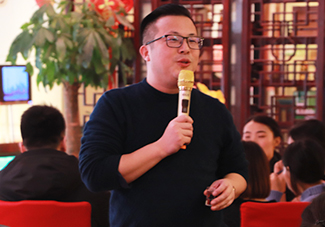 �𱬼��ˁ������������@һ����ɢ�đc������