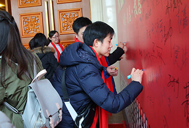 �t̺������10������ĸ�����������y����˲�g��